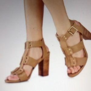 New Donny Strapped Chunky Heel Sandal